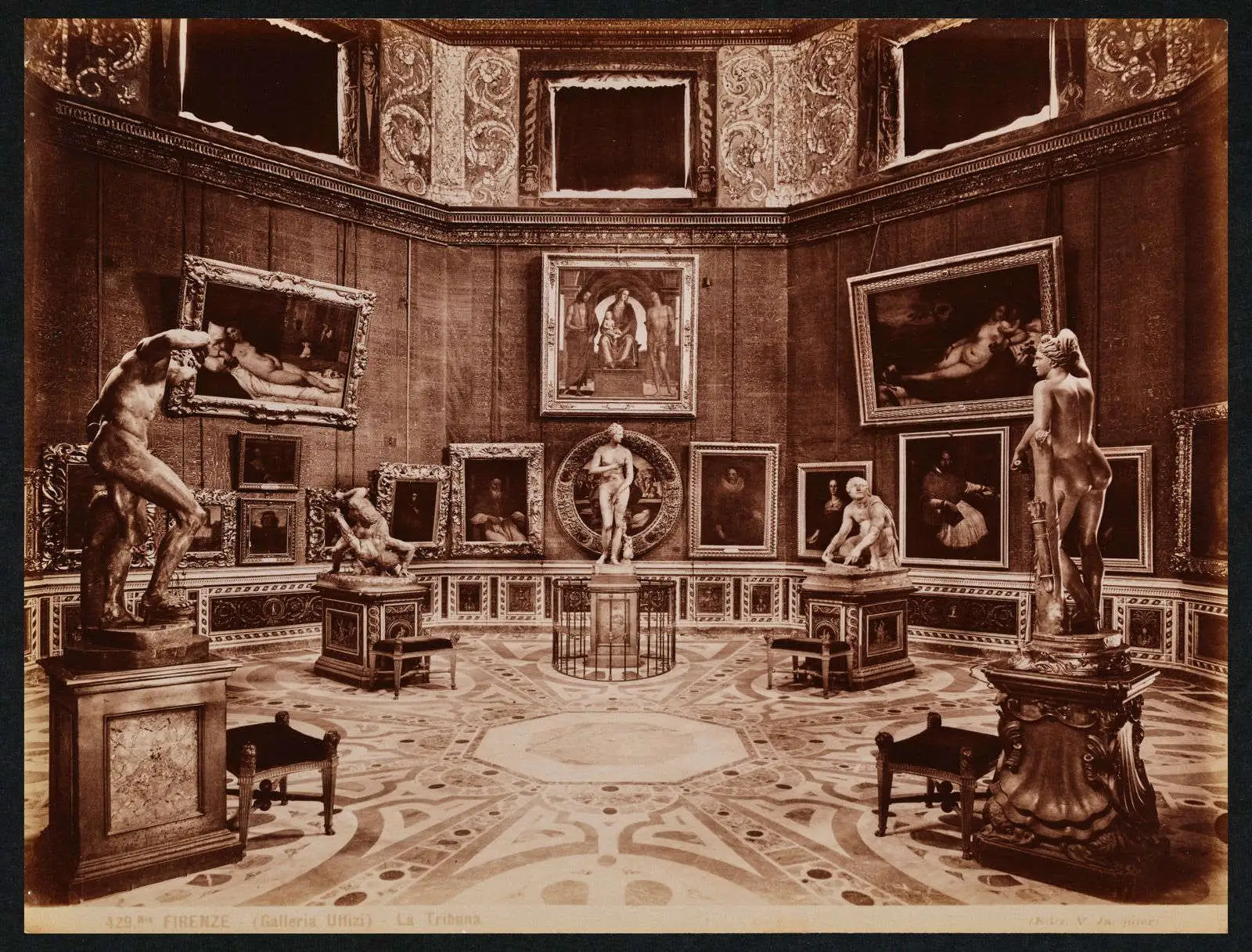 The octagonal Tribuna room with its distinctive dome and precious artworks